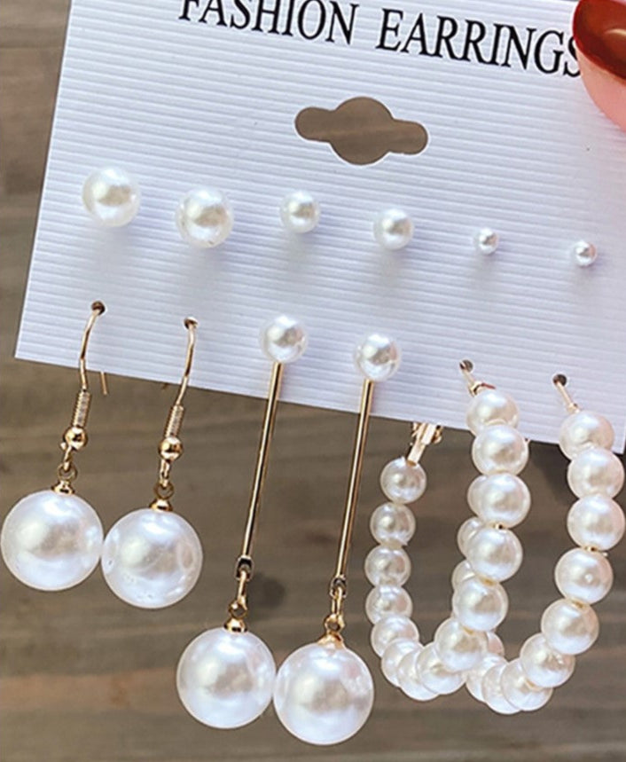 6 pares de aretes de aro con cuentas y perlas
