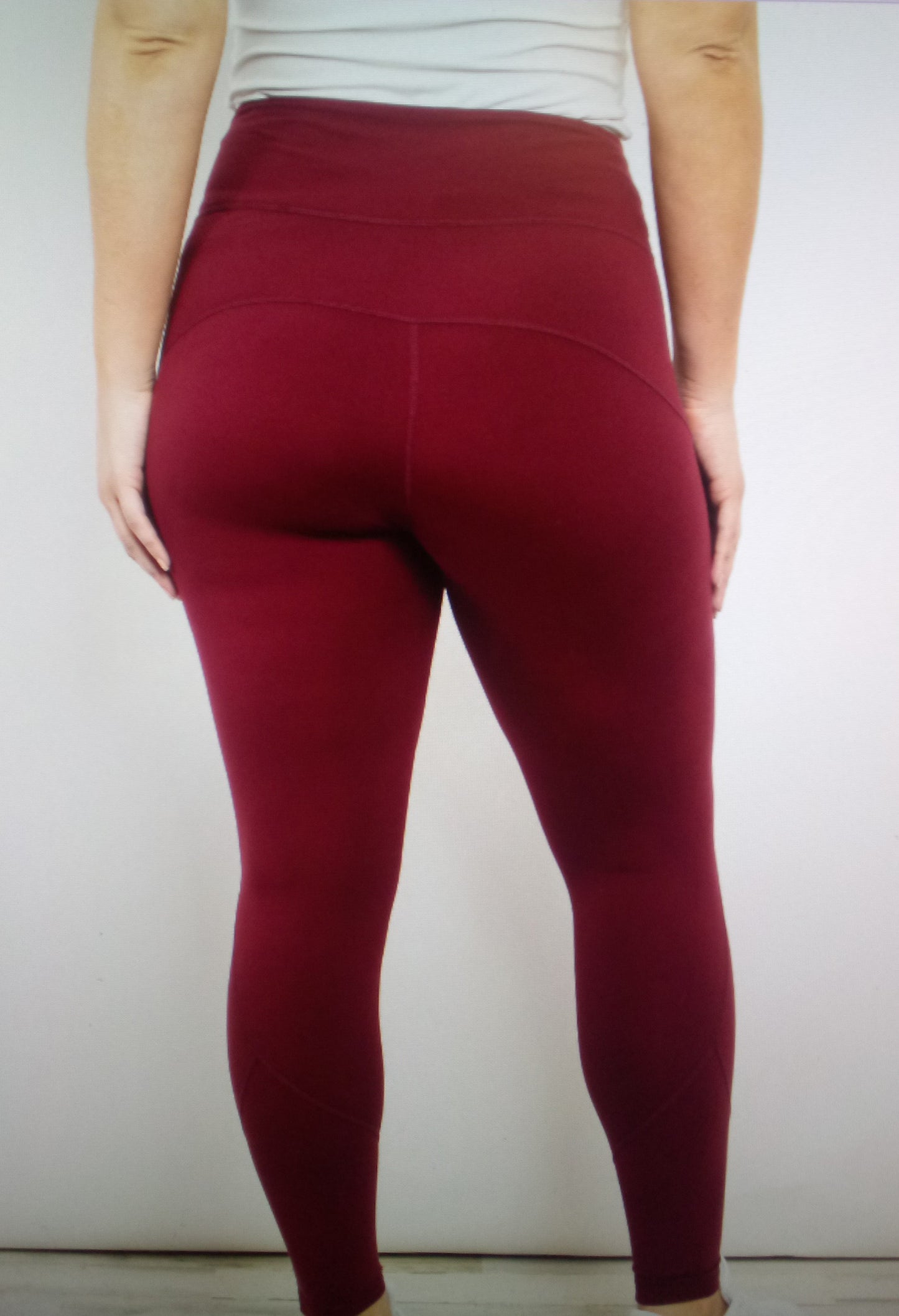 BURGUNDY PLUS SIZE LEGGINGS