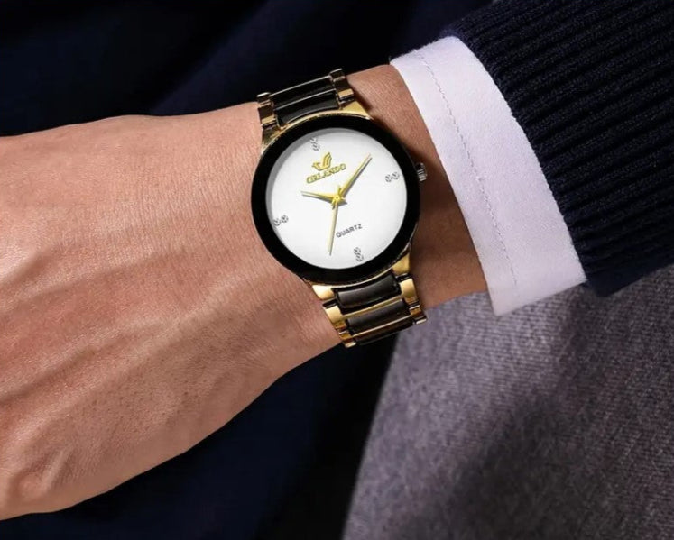 Men's British Style Golden Steel Strap Pointer Plated Diamond Quartz Watch